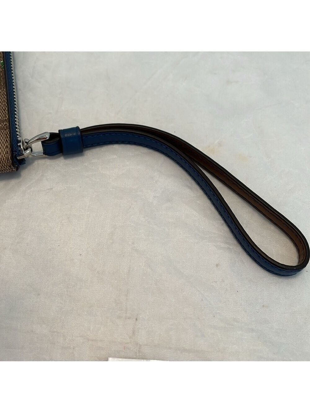 Coach East West Wristlet - Picture 5 of 11